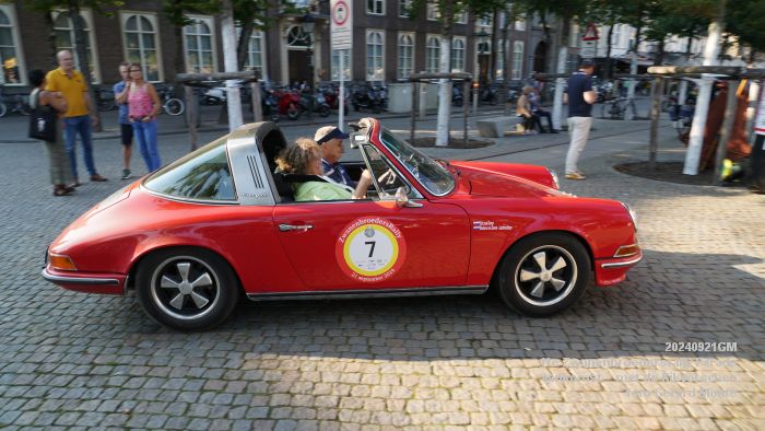 DSC05183- 11e Zwanenbroedersrally aankomst - Parade met Kikvorschen - 21sep2024 -  foto GerardMontE web