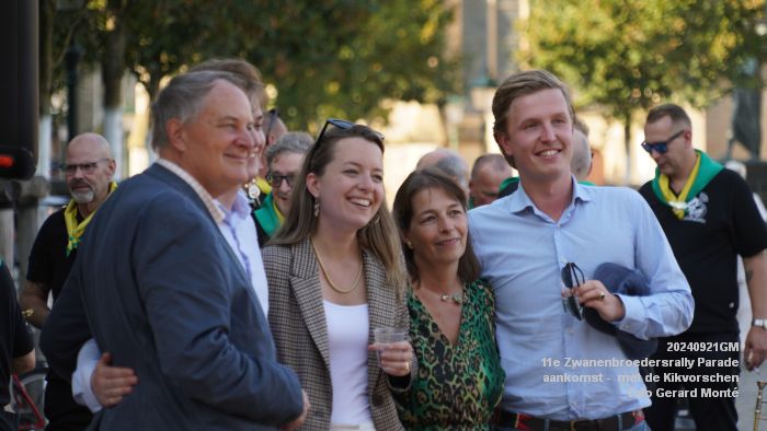 DSC05184- 11e Zwanenbroedersrally aankomst - Parade met Kikvorschen - 21sep2024 -  foto GerardMontE web
