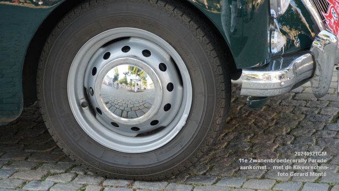 DSC05208- 11e Zwanenbroedersrally aankomst - Parade met Kikvorschen - 21sep2024 -  foto GerardMontE web