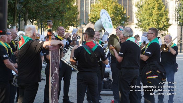 DSC05216- 11e Zwanenbroedersrally aankomst - Parade met Kikvorschen - 21sep2024 -  foto GerardMontE web