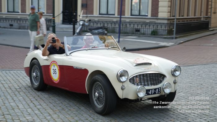 DSC05250- 11e Zwanenbroedersrally aankomst - Parade met Kikvorschen - 21sep2024 -  foto GerardMontE web