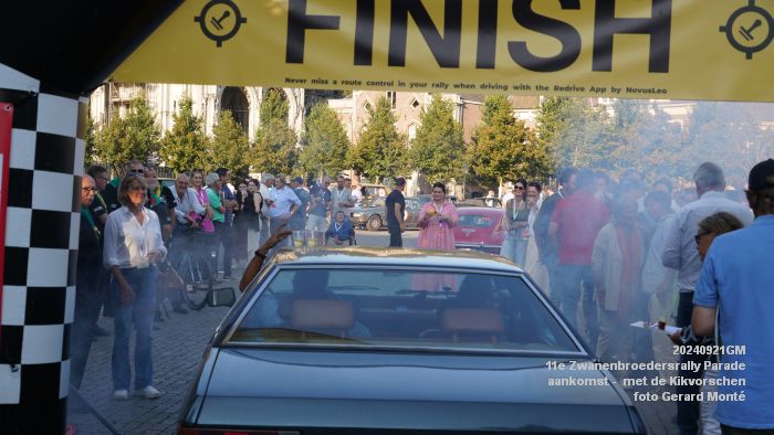 DSC05260- 11e Zwanenbroedersrally aankomst - Parade met Kikvorschen - 21sep2024 -  foto GerardMontE web