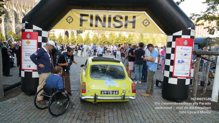 DSC05299- 11e Zwanenbroedersrally aankomst - Parade met Kikvorschen - 21sep2024 -  foto GerardMontE web