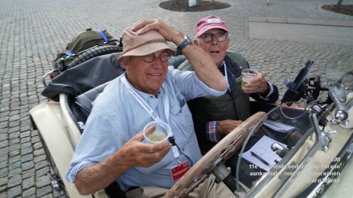 DSC05308- 11e Zwanenbroedersrally aankomst - Parade met Kikvorschen - 21sep2024 -  foto GerardMontE web