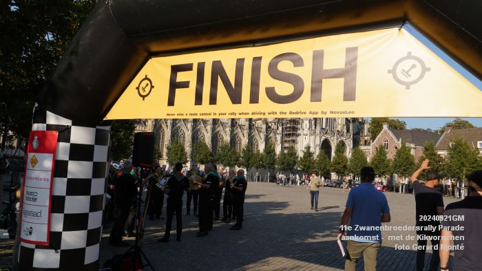 bDSC05131- 11e Zwanenbroedersrally aankomst - Parade met Kikvorschen - 21sep2024 -  foto GerardMontE web