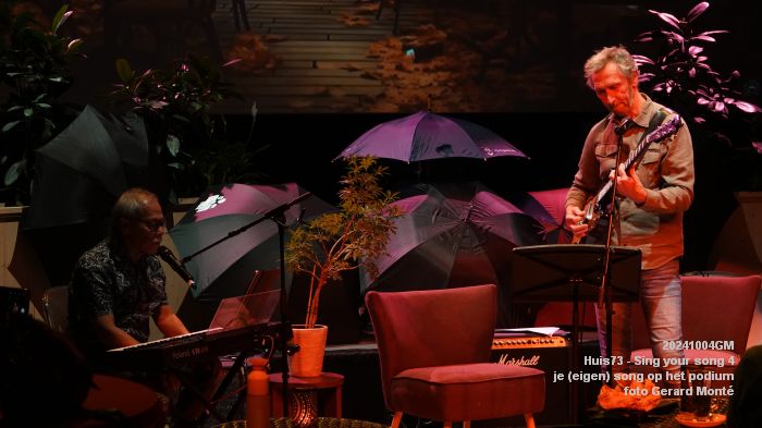 DSC01673- Huis73 - Sing your song 4 - je eigen song op het podium - 4okt2024 -  foto GerardMontE web