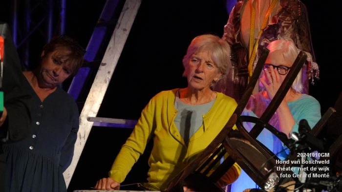 DSC02723- Hond van Boschveld - theater met de wijk - 10okt2024 -  foto GerardMontE web