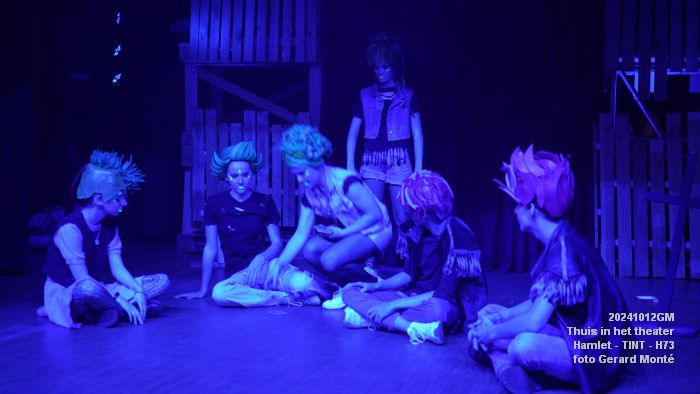 DSC06673- Tint Thuis in het theater - Hamlet - Huis73 - 12okt2024 -  foto GerardMontE web