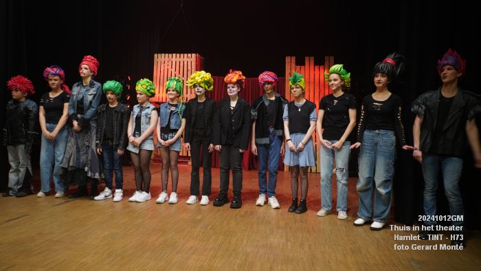 DSC06794- Tint Thuis in het theater - Hamlet - Huis73 - 12okt2024 -  foto GerardMontE web