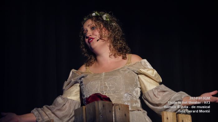 DSC07100- Tint Thuis in het theater - Romeo en Julia - Huis73 - 13okt2024 -  foto GerardMontE web