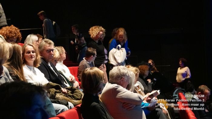 DSC08389- Huis73  Literair Podium  Perron-3 -  Jelle Hermus - Kom maar op - 11dec2024 -  foto GerardMontE web