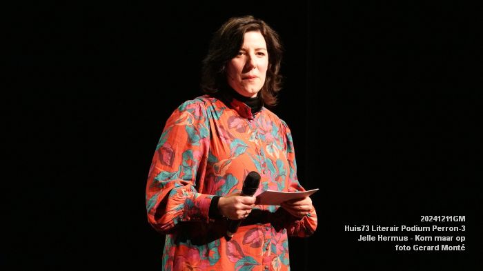 DSC08391- Huis73  Literair Podium  Perron-3 -  Jelle Hermus - Kom maar op - 11dec2024 -  foto GerardMontE web