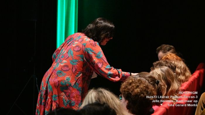 DSC08394- Huis73  Literair Podium  Perron-3 -  Jelle Hermus - Kom maar op - 11dec2024 -  foto GerardMontE web