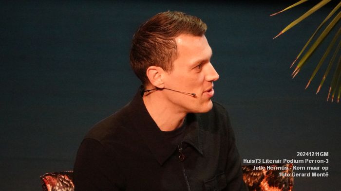 DSC08421- Huis73  Literair Podium  Perron-3 -  Jelle Hermus - Kom maar op - 11dec2024 -  foto GerardMontE web
