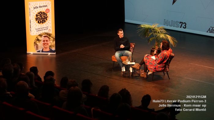 DSC08428- Huis73  Literair Podium  Perron-3 -  Jelle Hermus - Kom maar op - 11dec2024 -  foto GerardMontE web