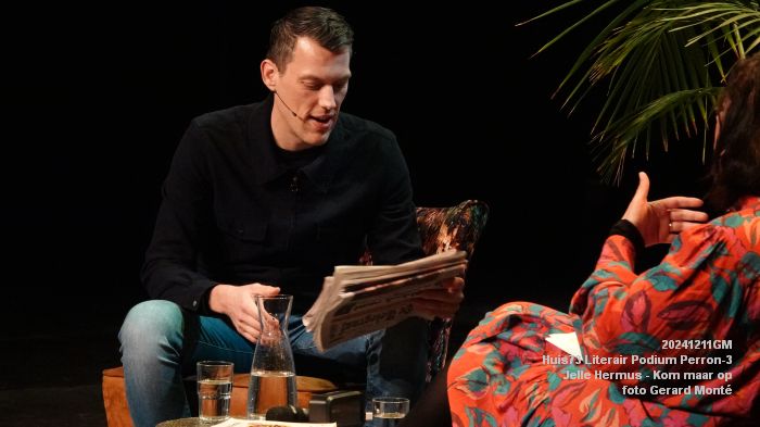 DSC08451- Huis73  Literair Podium  Perron-3 -  Jelle Hermus - Kom maar op - 11dec2024 -  foto GerardMontE web