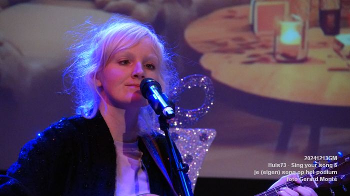 DSC08690- Huis73 - Sing your song 5 - je eigen song op het podium - 13dec2024 -  foto GerardMontE web
