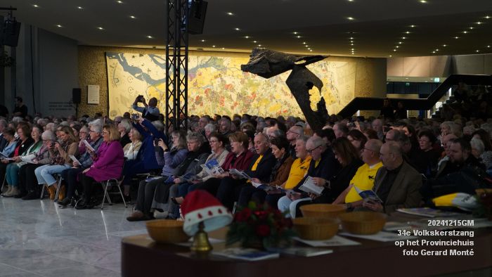 DSC01209- 34e Volkskerstzang op het Provinciehuis - 15dec2024 - foto GerardMontE web DSC01209- 34e Volkskerstzang op het Provinciehuis - 15dec2024 - foto GerardMontE web