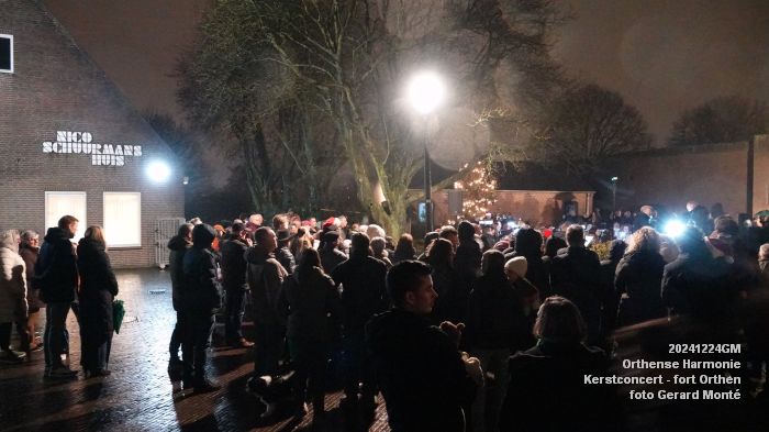 DSC00155- Kerstconcert door de Orthense Harmonie op het terrein van fort Orthen - 24dec2024 -  foto GerardMontE web