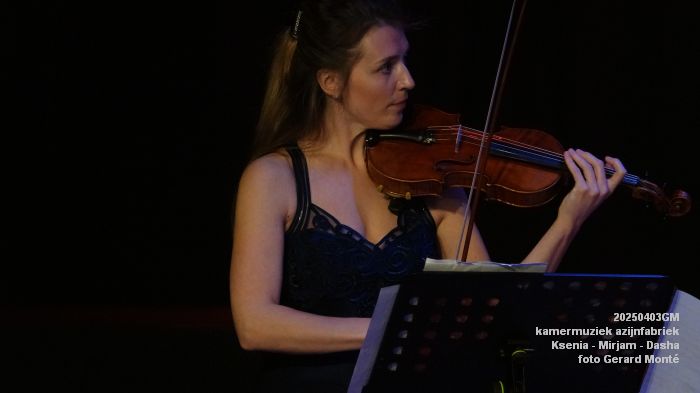 DSC08147- kamermuziek azijnfabriek - Ksenia Beltiukova - Mirjam Rietberg - Dasha Beltiukova - 3apr2025 -  foto GerardMontE web