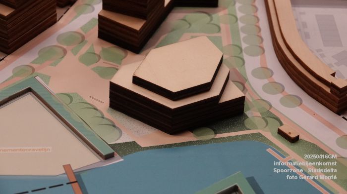 DSC09894- informatiebijeenkomst - Spoorzone - Stadsdelta - 16apr2025 -  foto GerardMontE web