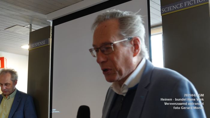 DSC00984- Heinen - pres bundel Hans Vlek - Vereenzaamd astronaut - 25apr2025 -  foto GerardMontE web