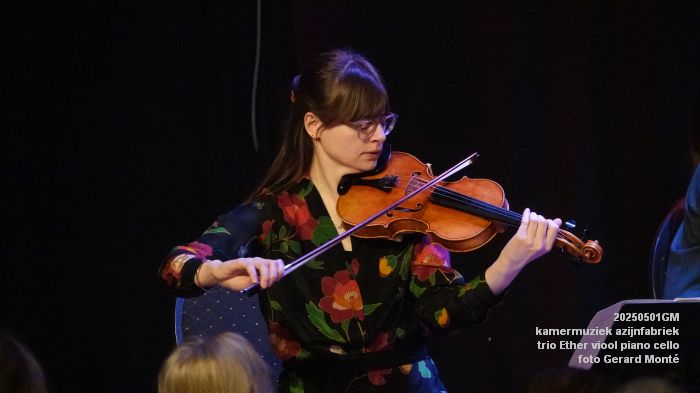 DSC01753- kamermuziek azijnfabriek - trio Ether viool piano cello - 1mei2025 -  foto GerardMontE web