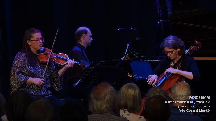 DSC03660- kamermuziek azijnfabriek - piano - viool - cello - 15mei2025 - foto GerardMontE web