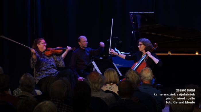 DSC03685- kamermuziek azijnfabriek - piano - viool - cello - 15mei2025 - foto GerardMontE web