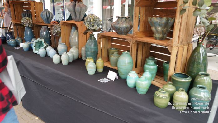 DSC05777- - Kubra Rosmalen kunstmarkt  - 1juni2025 -  foto GerardMontE web
