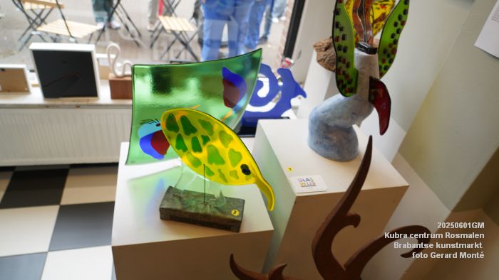 DSC05791- - Kubra Rosmalen kunstmarkt  - 1juni2025 -  foto GerardMontE web