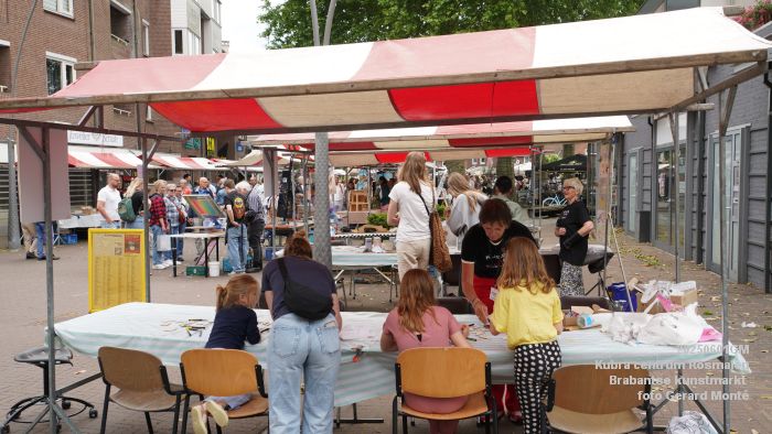 DSC05810- - Kubra Rosmalen kunstmarkt  - 1juni2025 -  foto GerardMontE web