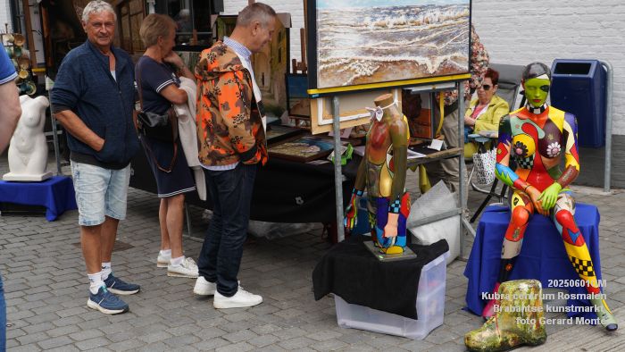 DSC05837- - Kubra Rosmalen kunstmarkt  - 1juni2025 -  foto GerardMontE web