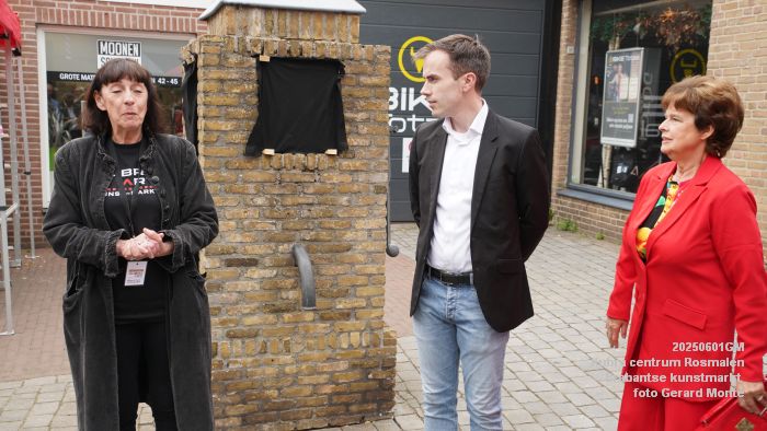 DSC05882- - Kubra Rosmalen kunstmarkt  - 1juni2025 -  foto GerardMontE web