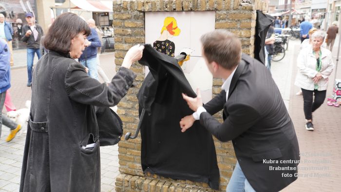 DSC05896- - Kubra Rosmalen kunstmarkt  - 1juni2025 -  foto GerardMontE web