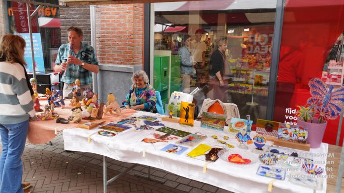 DSC05917- - Kubra Rosmalen kunstmarkt  - 1juni2025 -  foto GerardMontE web