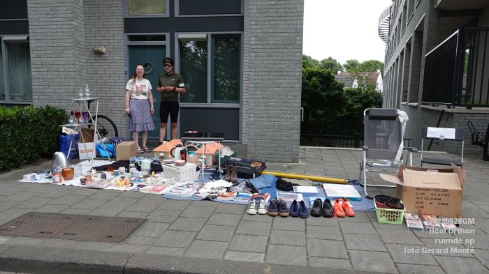 DSC09642- Orthen-straatverkoop - 28jun2025 -  foto GerardMontE web