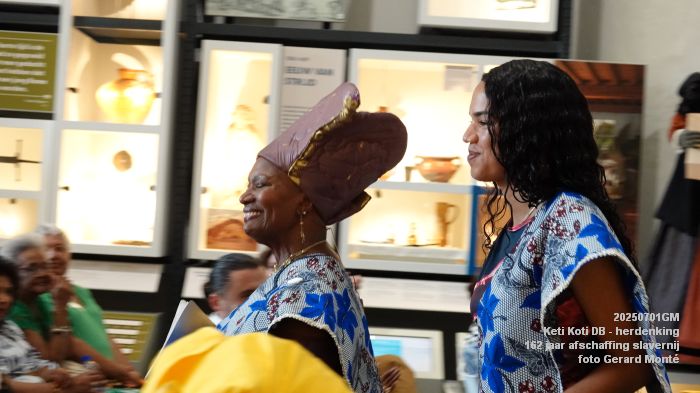 DSC00164- Keti Koti Den Bosch - herdenking 162 jaar afschaffing slavernij - Erfgoed Tuighuis - 1juli2025 -  foto GerardMontE web