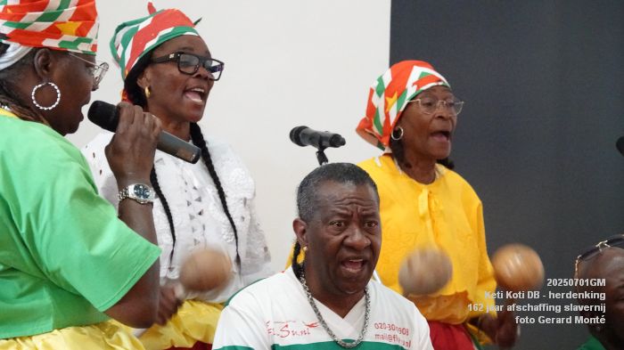 DSC00175- Keti Koti Den Bosch - herdenking 162 jaar afschaffing slavernij - Erfgoed Tuighuis - 1juli2025 -  foto GerardMontE web