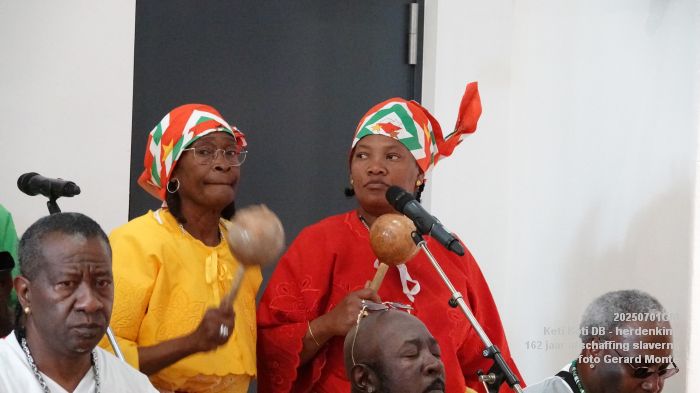 DSC00178- Keti Koti Den Bosch - herdenking 162 jaar afschaffing slavernij - Erfgoed Tuighuis - 1juli2025 -  foto GerardMontE web