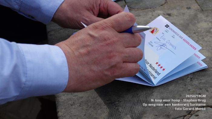 DSC01440- Ik loop voor hoop - Stephen Brug - stadhuis Den Bosch - 19julii2025 -  foto Gerard MontE