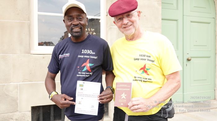 DSC01463- Ik loop voor hoop - Stephen Brug - stadhuis Den Bosch - 19julii2025 -  foto Gerard MontE