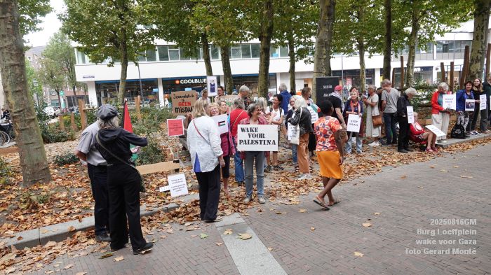 DSC02518- Burg Loeffplein - wake voor Gaza - 16aug2025 -  foto GerardMontE