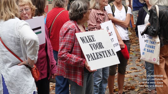 DSC02519- Burg Loeffplein - wake voor Gaza - 16aug2025 -  foto GerardMontE