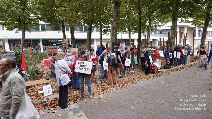 DSC02520- Burg Loeffplein - wake voor Gaza - 16aug2025 -  foto GerardMontE