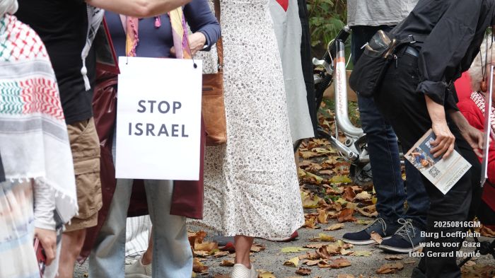 DSC02522- Burg Loeffplein - wake voor Gaza - 16aug2025 -  foto GerardMontE
