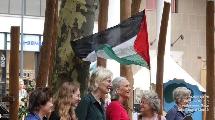 DSC02524- Burg Loeffplein - wake voor Gaza - 16aug2025 -  foto GerardMontE