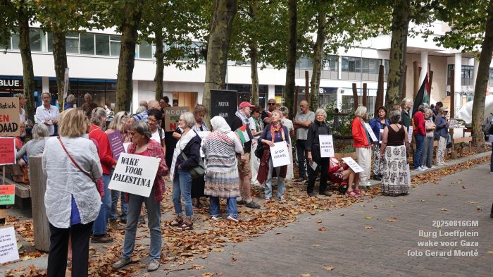 DSC02531- Burg Loeffplein - wake voor Gaza - 16aug2025 -  foto GerardMontE