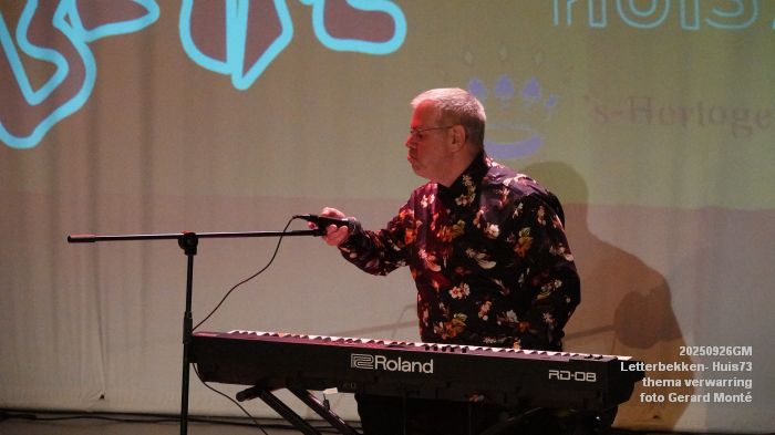 DSC06696- Letterbekken - verwarring - Huis73 - 26sep2025 -  foto GerardMontE