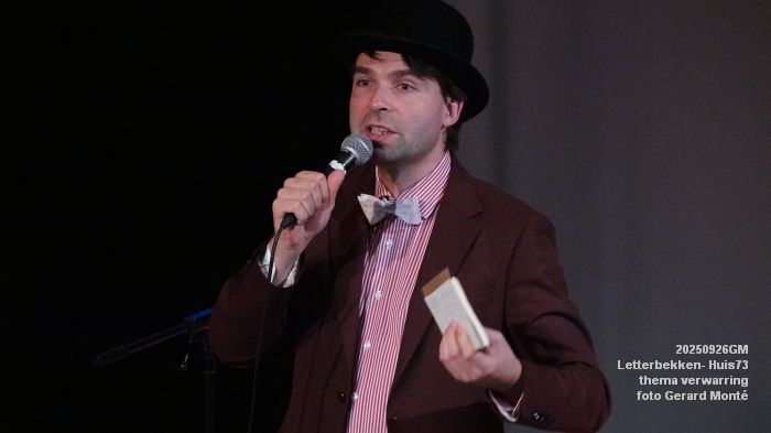 DSC06729- Letterbekken - verwarring - Huis73 - 26sep2025 -  foto GerardMontE